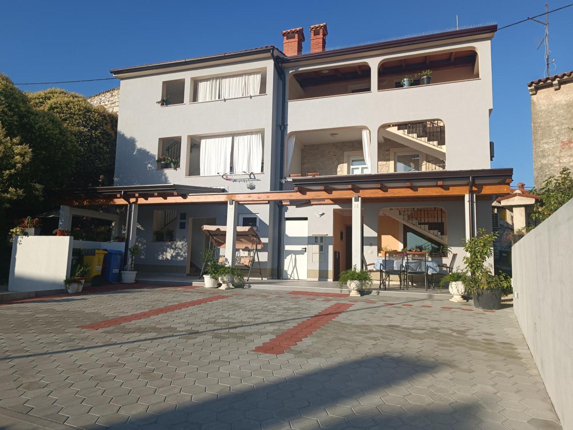 App Roko 3 Poreč Exterior foto